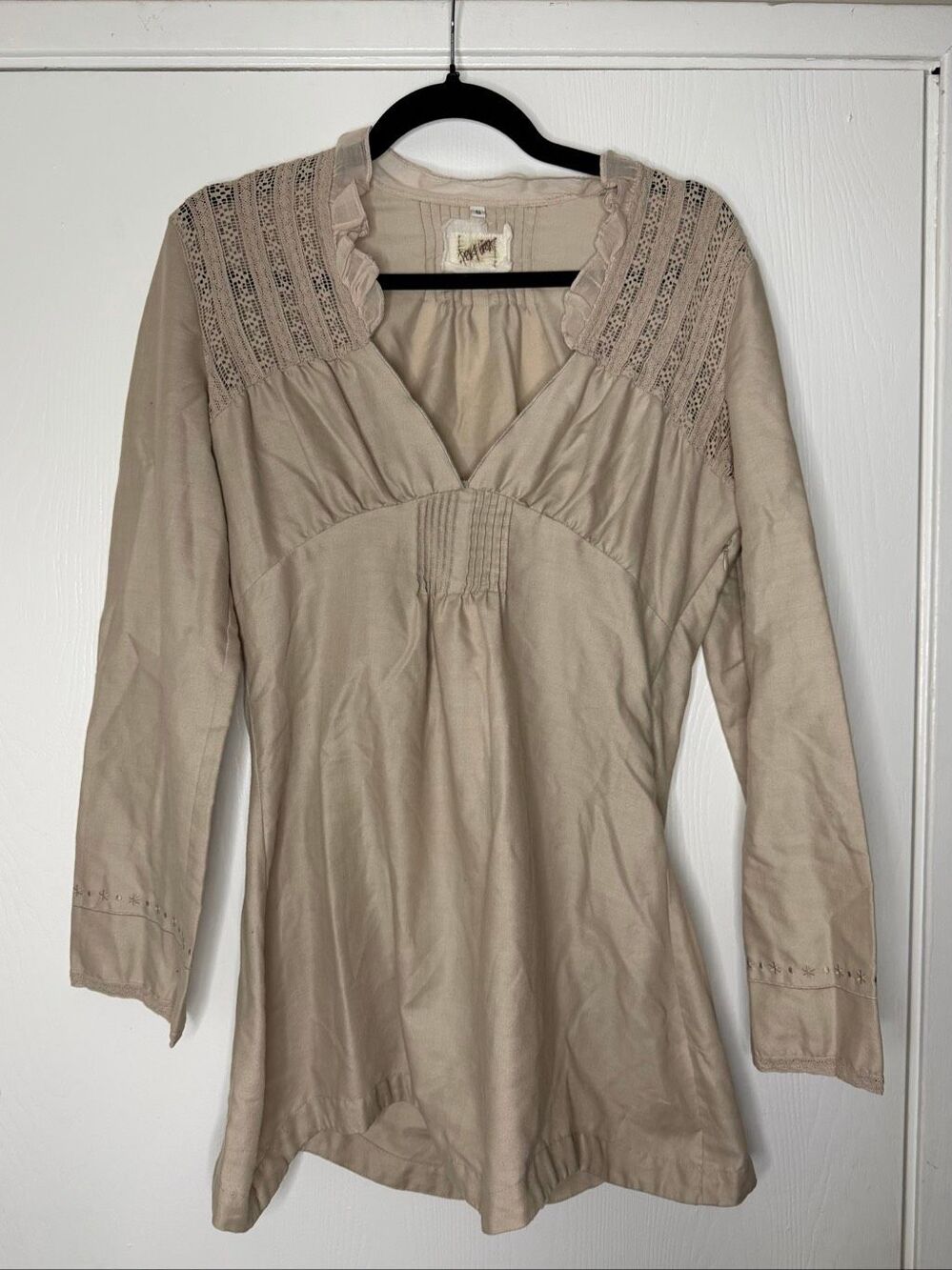 Johnny Was Pete & Greta Tan Lace Pintuck Tunic Top Blouse Boho V-Neck Size Small